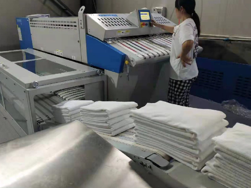 聊城巾类折叠机-02